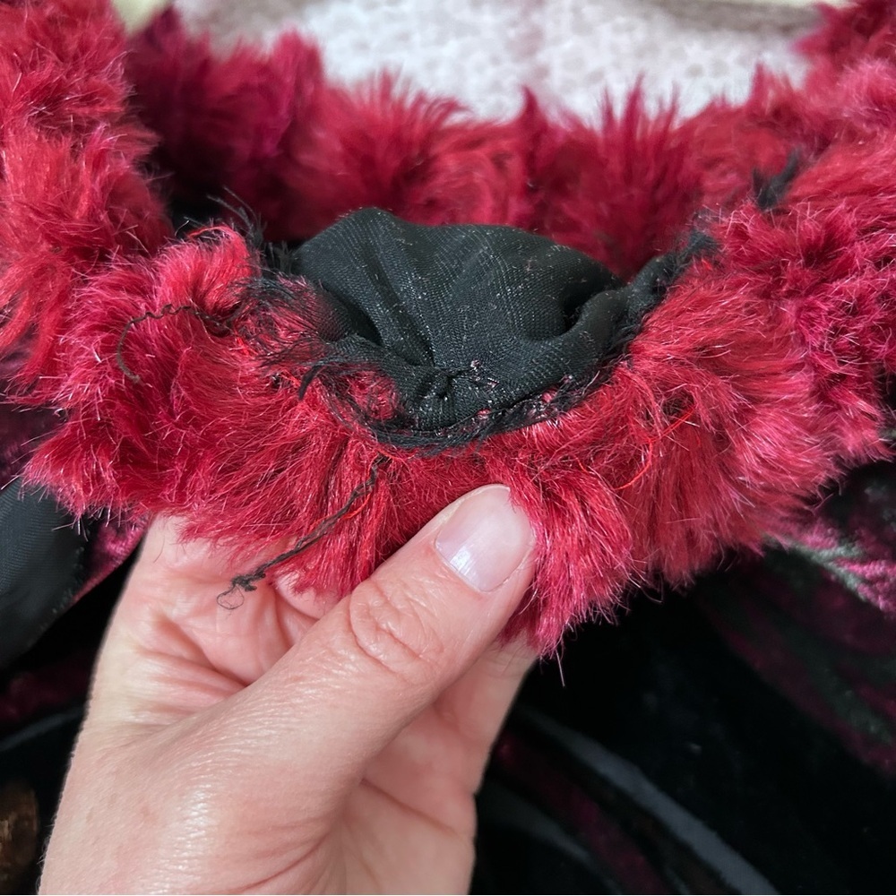 Vintage Black Burgundy Silk Blend Burnout Velvet Poncho Faux Fur Trim OS Flawed - Picture 14 of 16